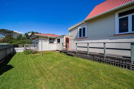 Photo of property in 10 Albion Street, Hawera, 4610