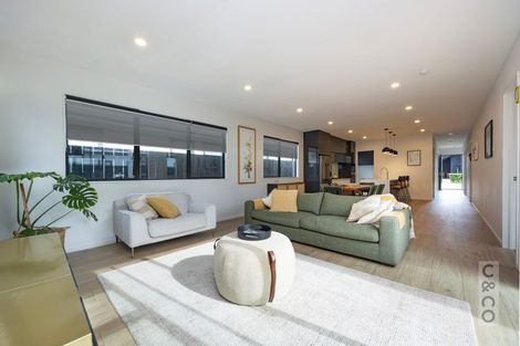 Photo of property in 29 Lumbarda Drive, Kumeu, 0810