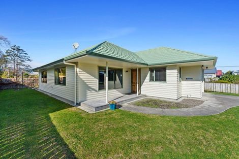 Photo of property in 6 Waihurihia Street, Otaki, 5512