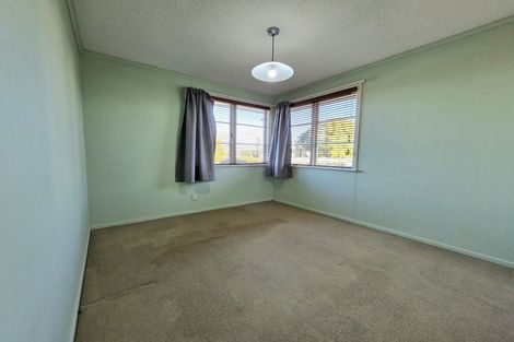 Photo of property in 26 Coniston Avenue, Te Atatu South, Auckland, 0610