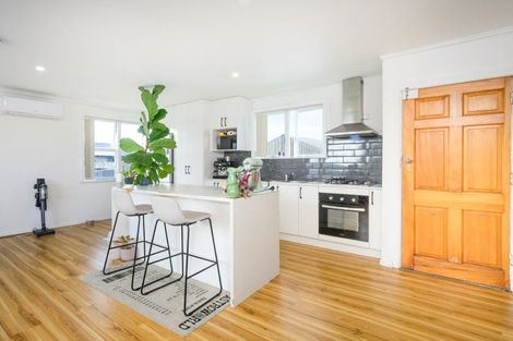 Photo of property in 67a Dundas Road, Sanson, 4817