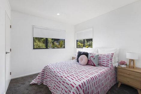 Photo of property in 12 Arahiwi Grove, Tirohanga, Lower Hutt, 5010