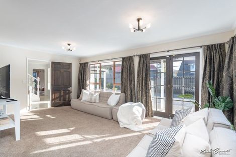 Photo of property in 15 Johnswood Grove, Clouston Park, Upper Hutt, 5018