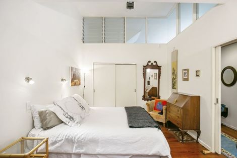 Photo of property in Courtenay Mews Apartments, 12/14 Alpha Street, Te Aro, Wellington, 6011