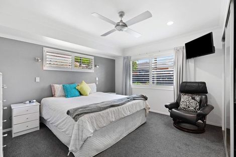 Photo of property in 4 Palm Court, Mount Maunganui, 3116