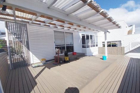 Photo of property in 2/65 Castor Bay Road, Castor Bay, Auckland, 0620