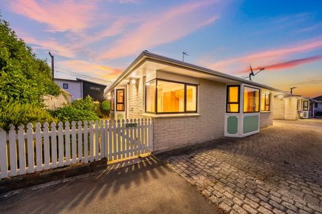 Photo of property in 53a Pine Avenue, Ebdentown, Upper Hutt, 5018