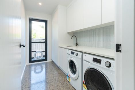 Photo of property in 51a Elizabeth Street, Waikanae, 5036