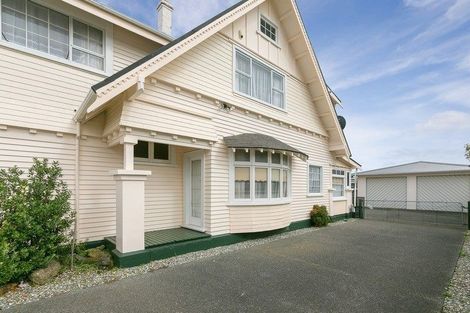 Photo of property in 244 Saint Aubyn Street, New Plymouth, 4310