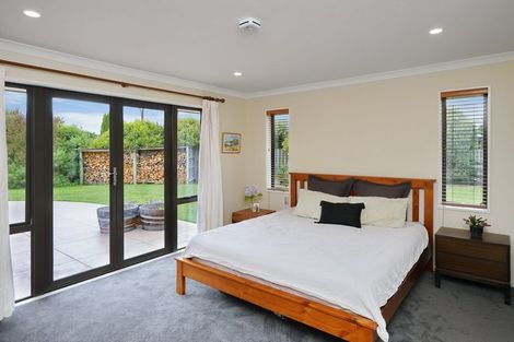 Photo of property in 8 Haydon Place, Amberley, 7410