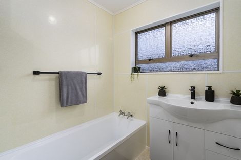 Photo of property in 43 Normanby Street, Woodville, 4920