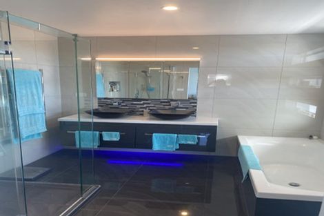 Photo of property in 4 Terrace Avenue, Mount Maunganui, 3116