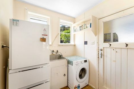 Photo of property in 18 Boyd Grove, Naenae, Lower Hutt, 5011