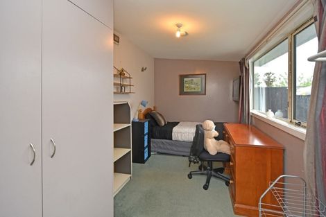 Photo of property in 2/75 Buckleys Road, Linwood, Christchurch, 8062