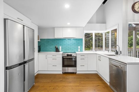 Photo of property in 8 Eucalyptus Place, Beach Haven, Auckland, 0626