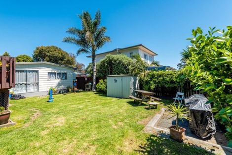 Photo of property in 4 Yearsley Place, Manurewa, Auckland, 2102