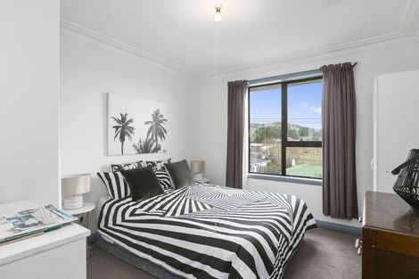Photo of property in 15 Waldron Crescent, Green Island, Dunedin, 9018