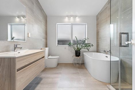 Photo of property in 13 Floyd Road, Riverhead, 0820