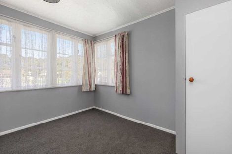 Photo of property in 1289 High Street, Taita, Lower Hutt, 5011