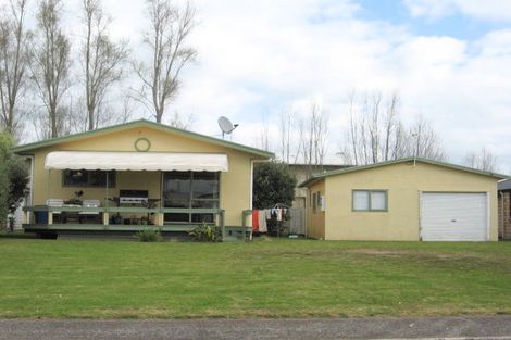 Photo of property in 13 Endeavour Close, Whitianga, 3510