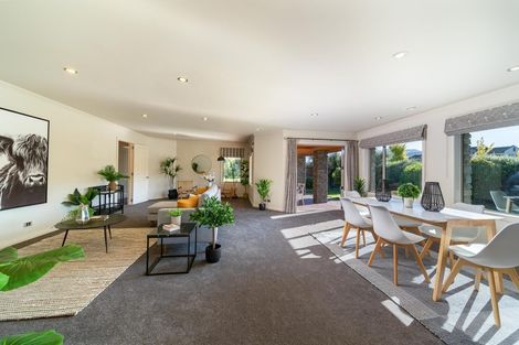 Photo of property in 4 Coburn Place, Lake Hayes, Queenstown, 9304