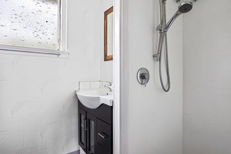 Photo of property in 8 Lomond Place, Woolston, Christchurch, 8062