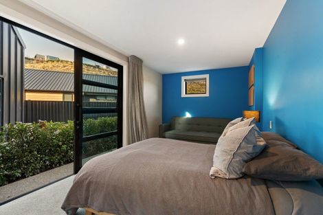 Photo of property in 2 Brodie Avenue, Arrowtown, 9302