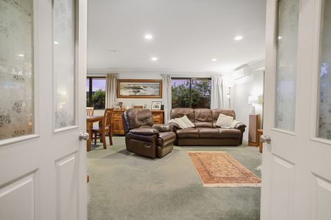 Photo of property in 13 Mona Avenue, Mangere Bridge, Auckland, 2022