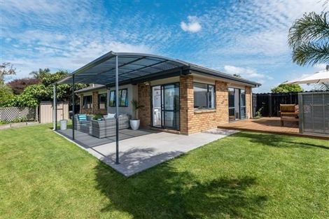 Photo of property in 5 Kalgan Place, Burswood, Auckland, 2013