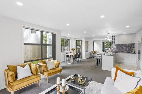 Photo of property in 202 Porchester Road, Takanini, 2112