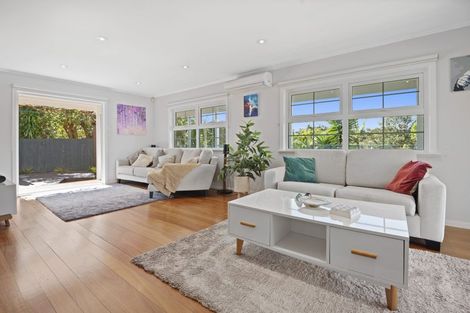 Photo of property in 12 Regia Close, Half Moon Bay, Auckland, 2012