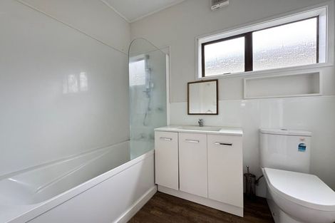 Photo of property in 173 Onepu Road, Lyall Bay, Wellington, 6022