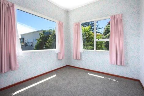 Photo of property in 10/22 Bay Drive, Titahi Bay, Porirua, 5022