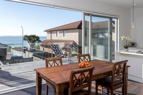 Photo of property in 42a The Esplanade, Eastern Beach, Auckland, 2012