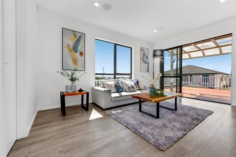 Photo of property in 10 Ripa Street, Flat Bush, Auckland, 2019