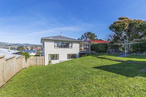 Photo of property in 18 Tuki Street, Titahi Bay, Porirua, 5022