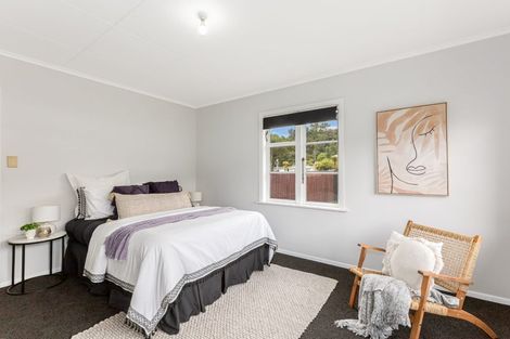 Photo of property in 130 Wainuiomata Road, Wainuiomata, Lower Hutt, 5014