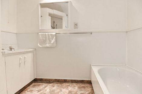 Photo of property in 1/510 Heretaunga Street East, Hastings, 4122