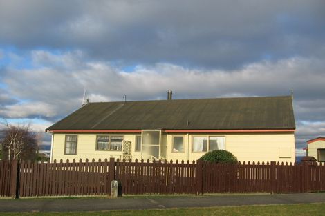 Photo of property in 1 Belk Place, Feilding, 4702