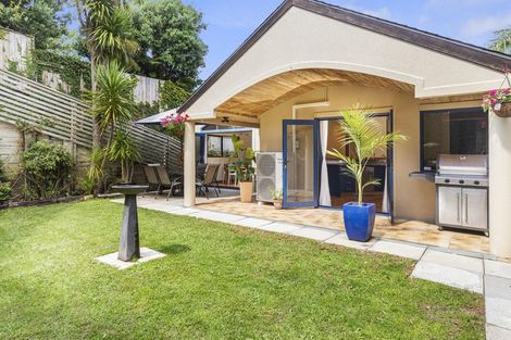 Photo of property in 143a Donovan Street, Blockhouse Bay, Auckland, 0600