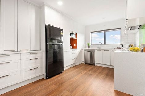 Photo of property in 170 Sturges Road, Henderson, Auckland, 0612