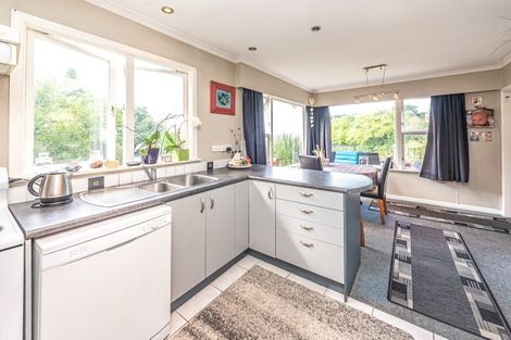 Photo of property in 2 Hillside Terrace, Saint Johns Hill, Whanganui, 4500