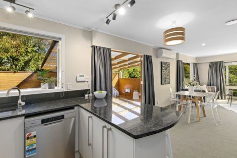 Photo of property in 10 Palm Grove, Belmont, Lower Hutt, 5010