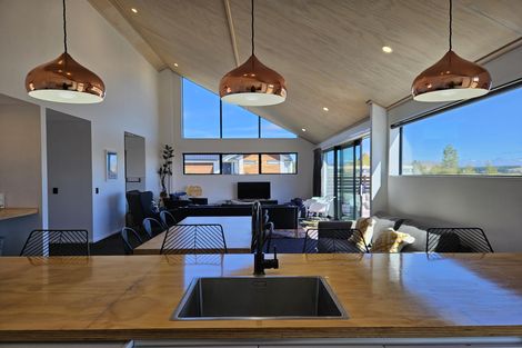 Photo of property in 21 Mistake Drive, Lake Tekapo, 7999