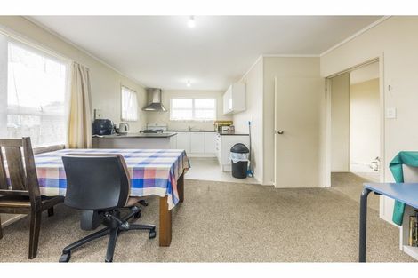 Photo of property in 2 Hobman Place, Manurewa, Auckland, 2102