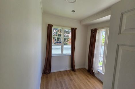 Photo of property in 9 Sylvan Crescent, Te Atatu South, Auckland, 0610