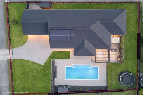 Photo of property in 15 Moemoea Place, Cambridge, 3434