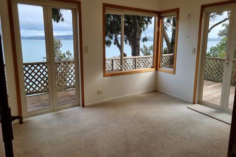Photo of property in 84 Manganese Point Road, Tamaterau, Whangarei, 0174