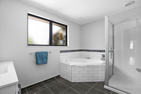 Photo of property in 42 Clare Road, Galloway, Alexandra, 9393