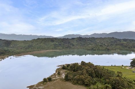 Photo of property in 1863 Takaka-collingwood Highway, Milnthorpe, Collingwood, 7182